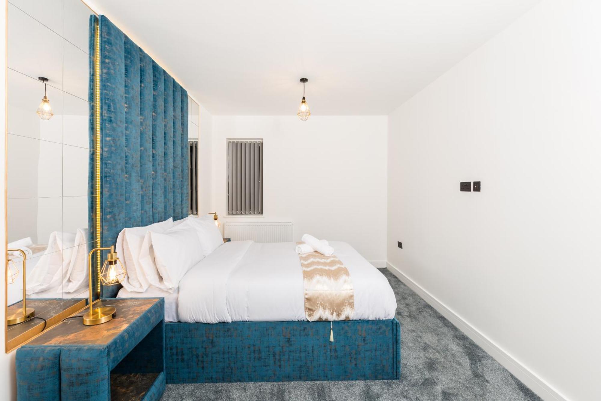 The Suites Inn Hotel Birmingham Merry Hill Brierley Hill Bagian luar foto