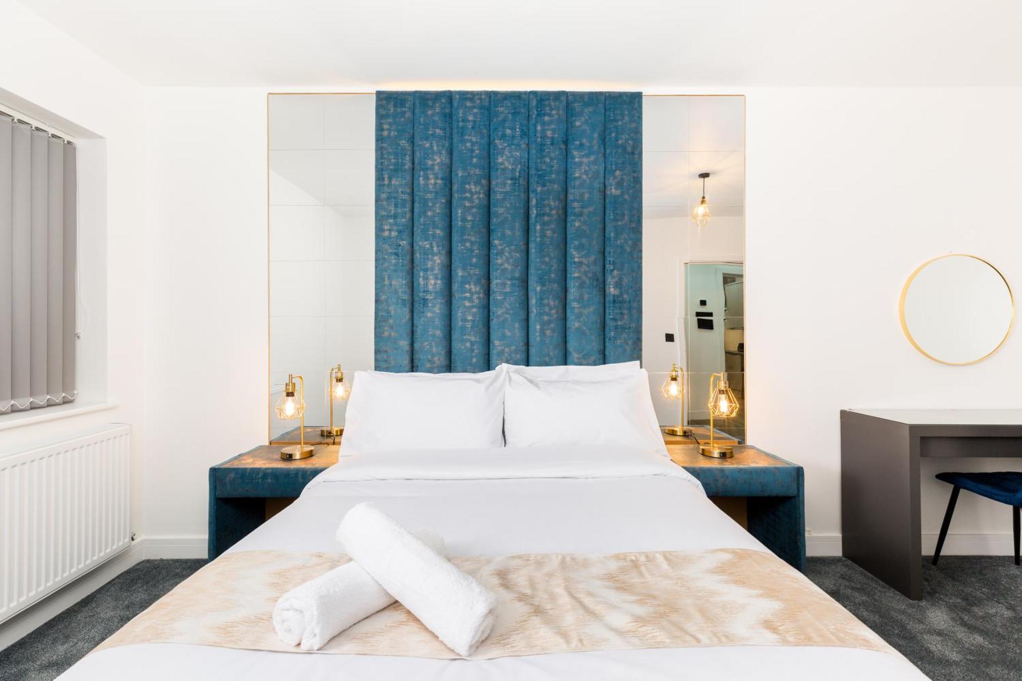The Suites Inn Hotel Birmingham Merry Hill Brierley Hill Bagian luar foto