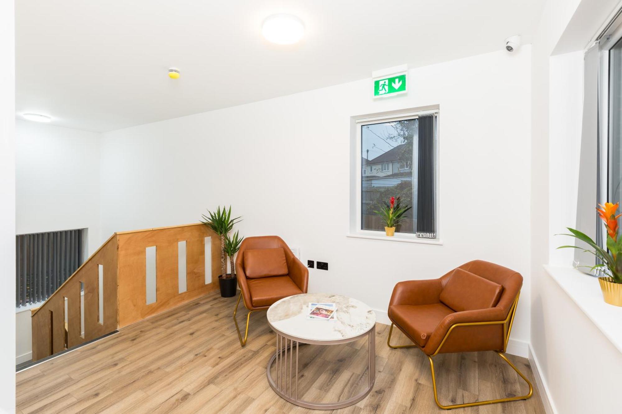 The Suites Inn Hotel Birmingham Merry Hill Brierley Hill Bagian luar foto